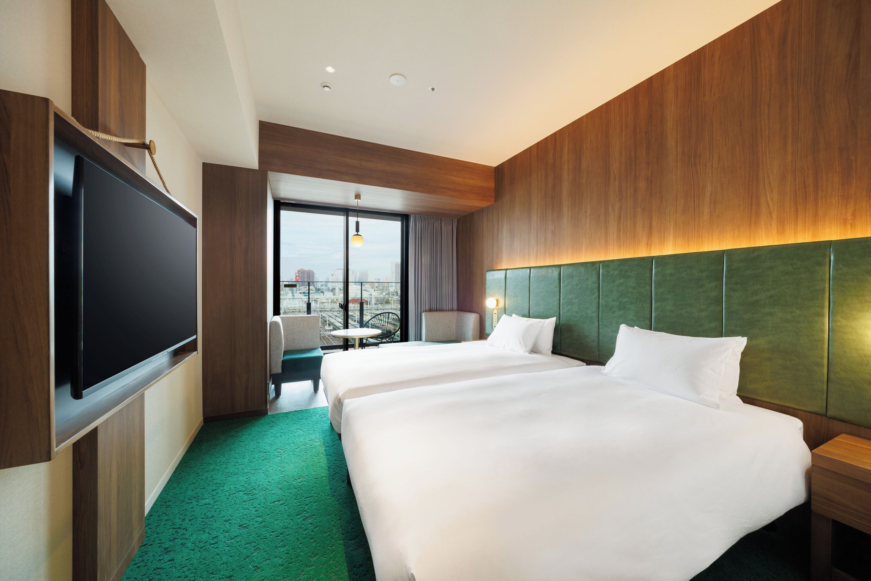 TRACKS-VIEW TWIN with BALCONY, Non Smoking | Down comforters, in-room safe, laptop workspace, soundproofing