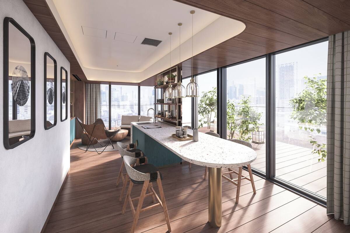 TRACKS-VIEW SUITE with BALCONY, Non Smoking | In-room safe, laptop workspace, free WiFi