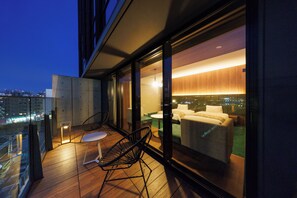 TRACKS-VIEW PREMIUM TWIN with BALCONY, Non Smoking | Down comforters, in-room safe, laptop workspace, soundproofing - HOTEL METROPOLITAN OIMACHI TRACKS TOKYO (Tokyo)