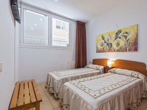 2 Schlafzimmer, Bügeleisen/Bügelbrett, Internetzugang, Bettwäsche