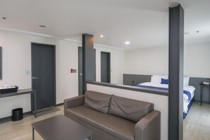 デラックス ダブルルーム マウンテンビュー | デスク、WiFi (無料)