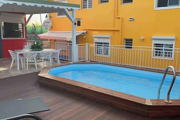 Vue sur piscine