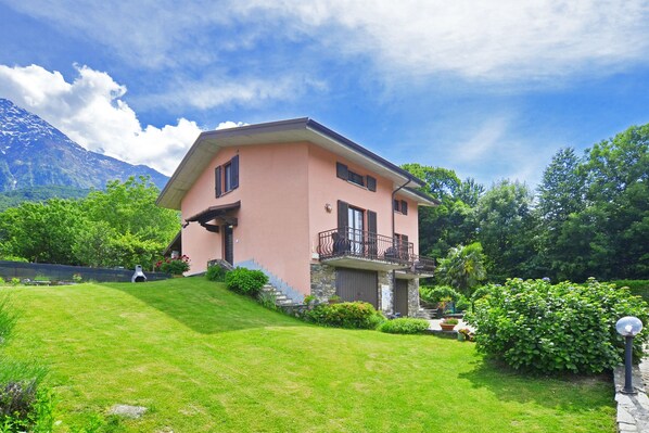 家庭独立别墅, 多间卧室, 双浴室, 山腰 (Casa Lina) | 外观