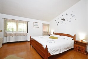 2 habitaciones, wifi gratis y ropa de cama