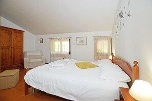 2 bedrooms, free WiFi, bed sheets