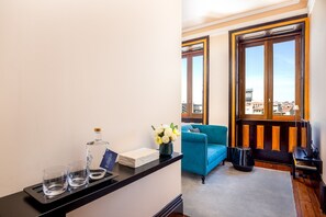 Classic Apartment, 1 Bedroom | Living room - Beach Studio Nearby Market in Oporto (Porto)