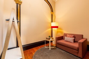 Elite Apartment, 1 Bedroom | Living room - Beach Studio Nearby Market in Oporto (Porto)