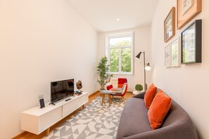 Premium Apartment, 1 Bedroom | Living room