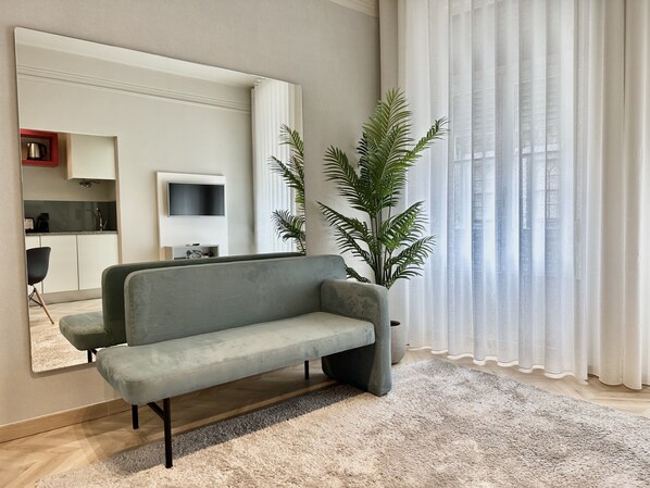 Comfort Apartment, 1 Bedroom | Living room