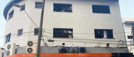 Majoituspaikan julkisivu