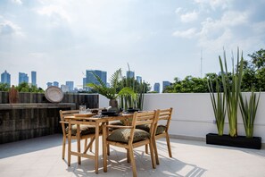 Outdoor dining - Design Apartment in Roma Norte – AO 21 (Ciudad de México)