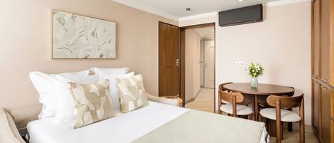 Apartment, City View | Ruang tamu | Pejabat