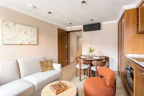 Apartment, City View | Living area | Offices - Merveil Luxury Suites - Bourse I-II (Paris)