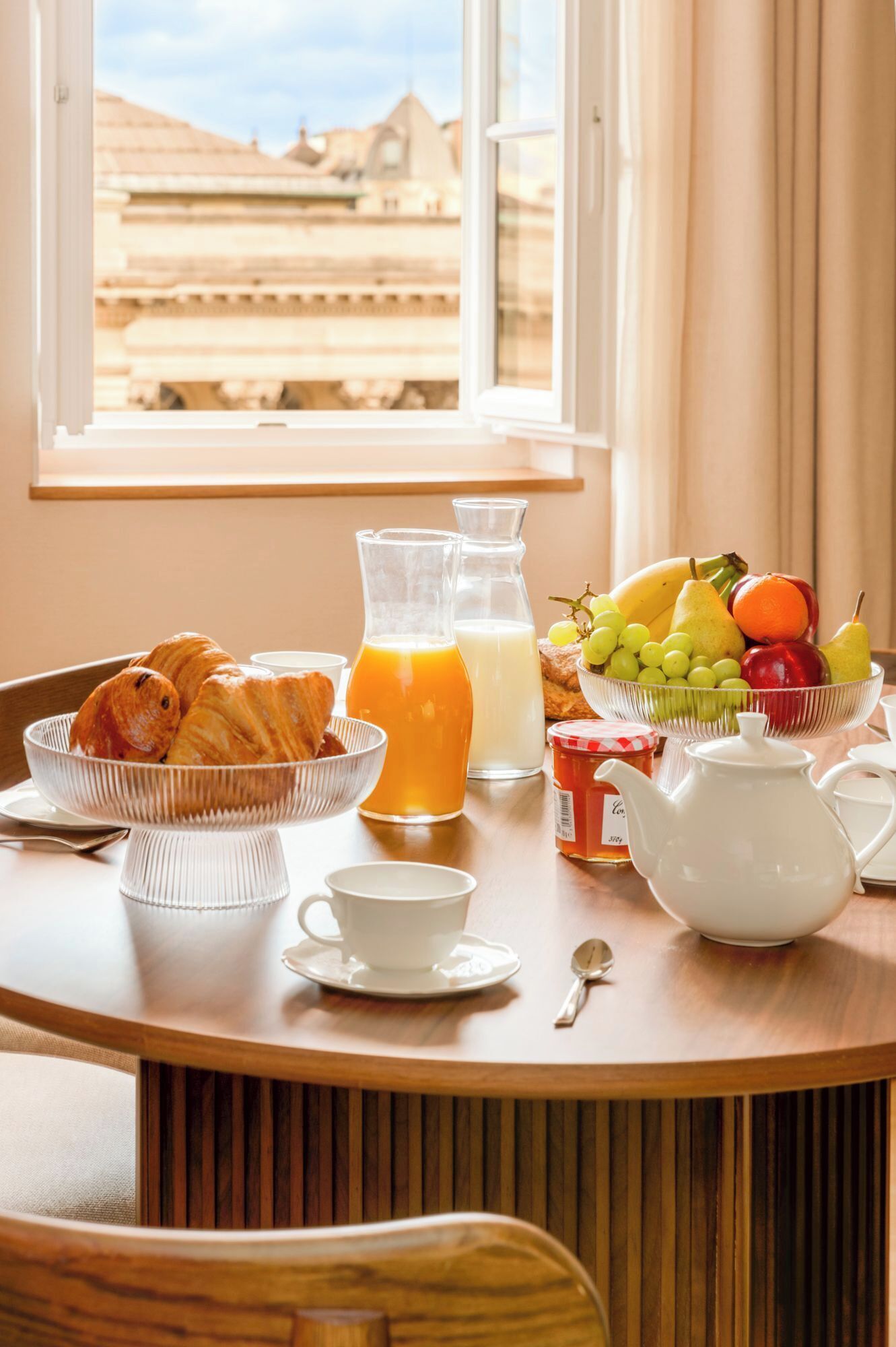 Petit déjeuner servi tous les jours en supplément