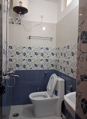 Towels, soap, toilet paper
