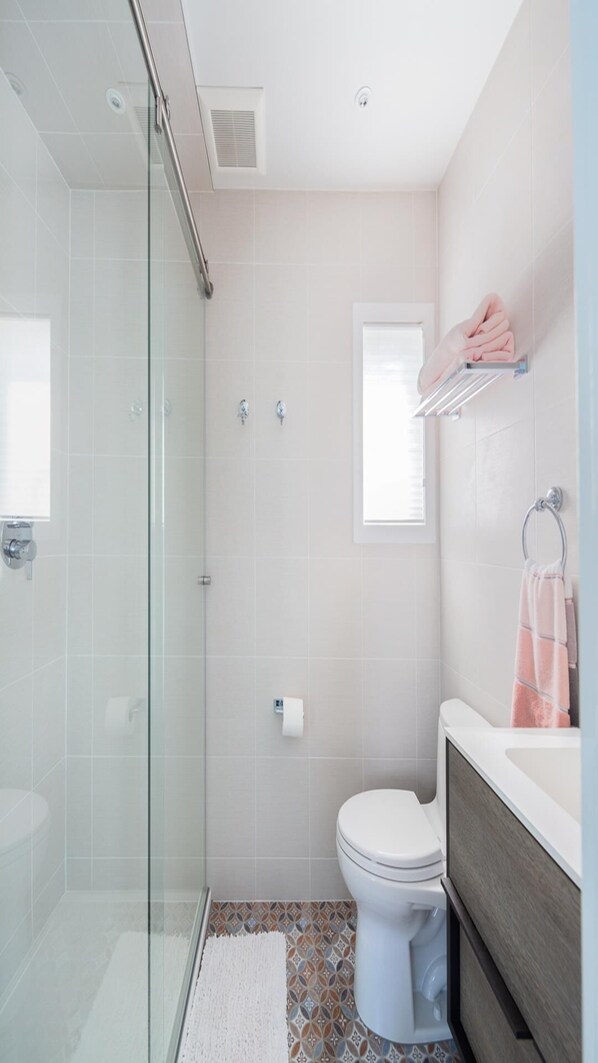 Bathroom - STUNNING OCEANFRONT in HARVEY CEDARS (Harvey Cedars)