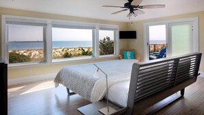4 bedrooms, iron/ironing board, free WiFi - STUNNING OCEANFRONT in HARVEY CEDARS (Harvey Cedars)