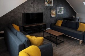 Living area - VIEW apartment - 85sqm for up to 8 people (Gelsenkirchen)