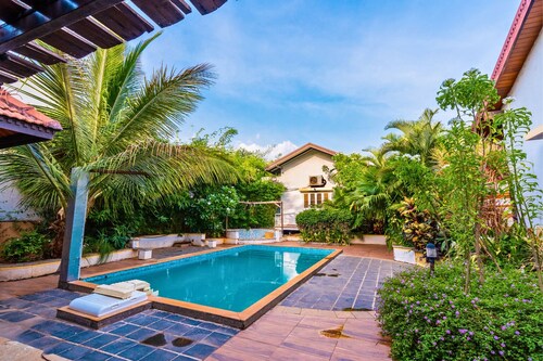 Cherry Villa,Nashik by Ebony Stays | Cosy 4BHK Villa in Nashik with Scenic Views