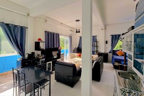 Family Villa, 3 Bedrooms, Private Pool, Pool View | Free cribs/infant beds, free WiFi, bed sheets