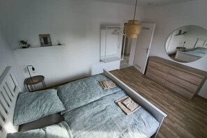 1 soverom, strykejern/-brett, wi-fi og sengetøy