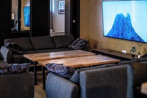 Interior - Old pub in a new design for up to 12 people (Bochum)