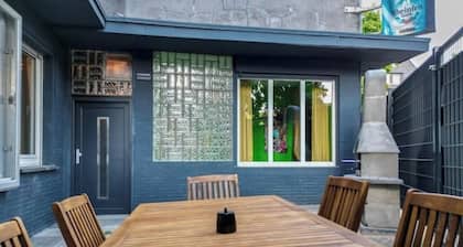 Stilvolle Wohnung mit Terrasse für bis zu 6 Personen