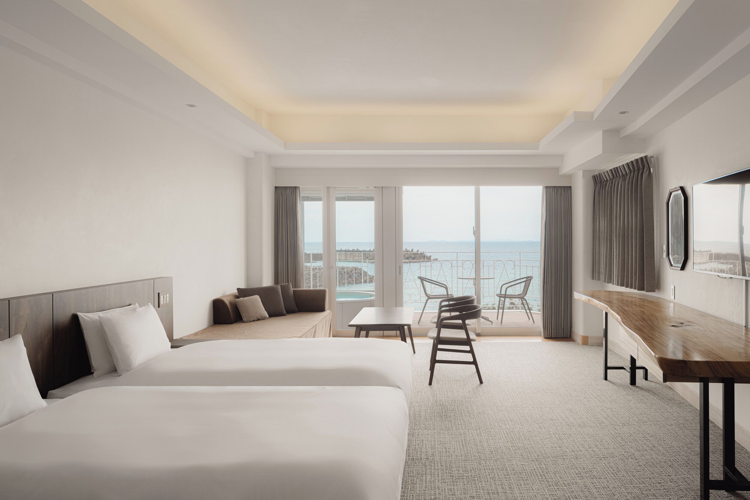 Gardenr terrace Triple With Jacuzzi bath, Non Smoking | In-room safe, free WiFi, bed sheets