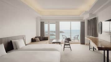 Chambre Triple Standard, non-fumeurs, terrasse (50SQM,Jacuzzi bath) | Coffres-forts dans les chambres, Wi-Fi gratuit, draps fournis