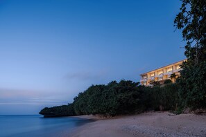 Exterior - Anse Yomitan Toya (Yomitan)