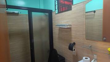 Chambre, 1 chambre, fumeurs | Salle de bain