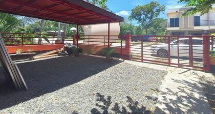 Room-little Apple Homestay Near Paliton