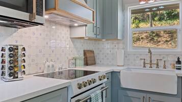 Microwave, oven, stovetop, dishwasher