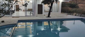 Nilgiri Farms Villa Lonavala
