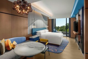 Habitación Premium, 1 cama King size, balcón | Caja de seguridad en la habitación y escritorio 