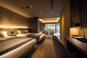 Minibar con artículos gratuitos y caja de seguridad en la habitación