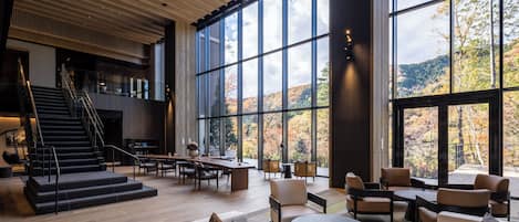 Lobby-Lounge