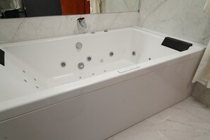 Luksus-suite - balkon | Boblebad