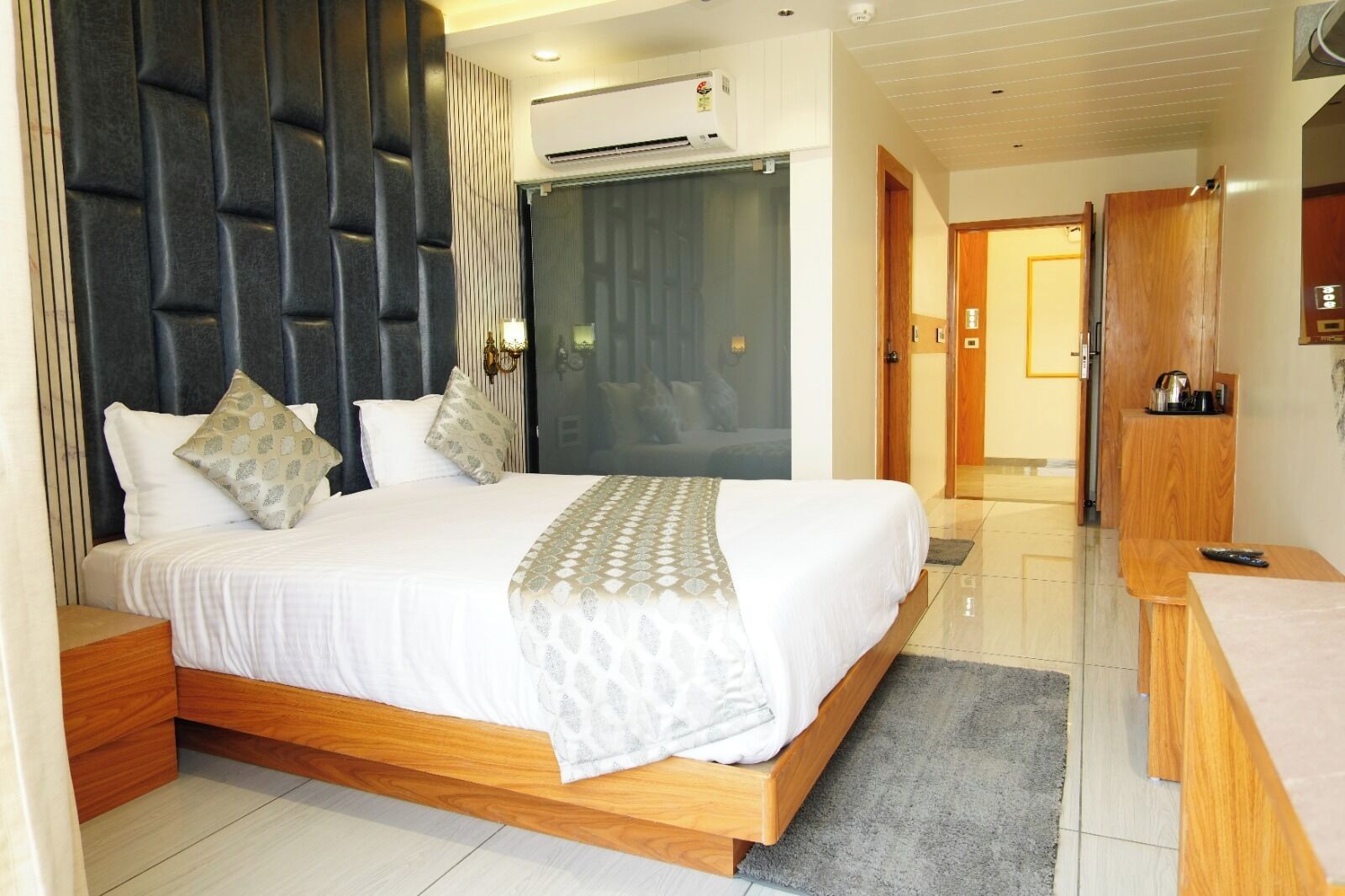 Luxury Room | Egyptian cotton sheets, premium bedding, memory-foam beds, desk