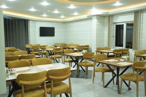 Restaurant - MONTELLA HOTEL (Elbistan)