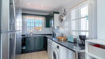 Fridge, microwave, oven, dishwasher