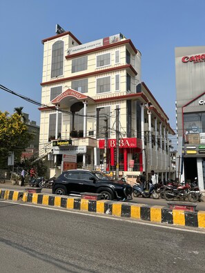 Fachada da propriedade