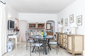 Dining - Casa Ortensia Apartments (Arzachena)