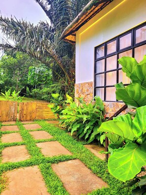 Property grounds - Modern Bahay Kubo near Tagaytay - Casita Anahaw (Indang)