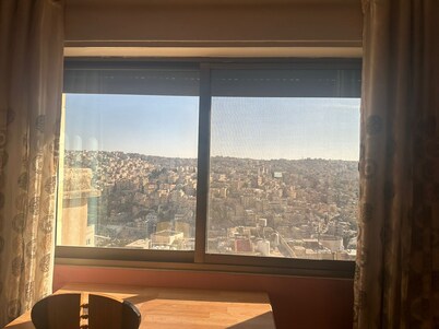 Cozy apartment with Amazing old city View in The Heart of Jabal Amman