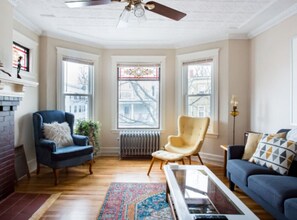 TV - Port City Nest: Beautiful 2bd w/ Balcony & Parking (Portland)