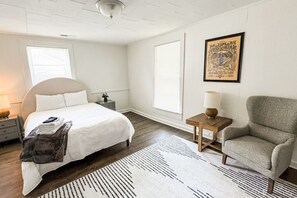 2 bedrooms, iron/ironing board, travel cot, WiFi