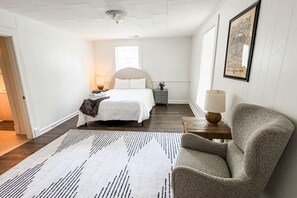 2 chambres, fer et planche à repasser, lit de bébé portatif, Wi-Fi