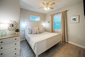 4 Schlafzimmer, Bügeleisen/Bügelbrett, kostenloses WLAN, Bettwäsche