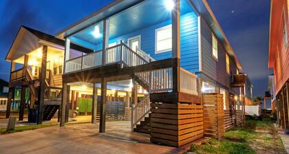 Salty Texan by AvantStay | Central Location, Views